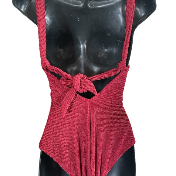 SWIMSUIT KONA SOL RIBBED ONE PIECE SIZE SMALL - Picture 3 of 3